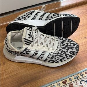 Adidas Monochrome Patterned Sneakers
